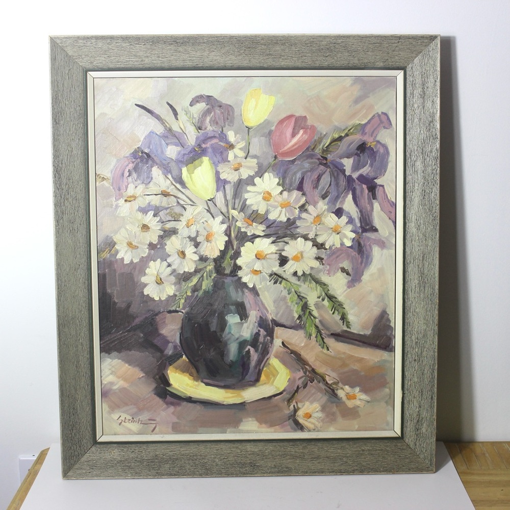 Vintage Mid Century Floral Oil Painting Signed by Artist Framed 20”x24”